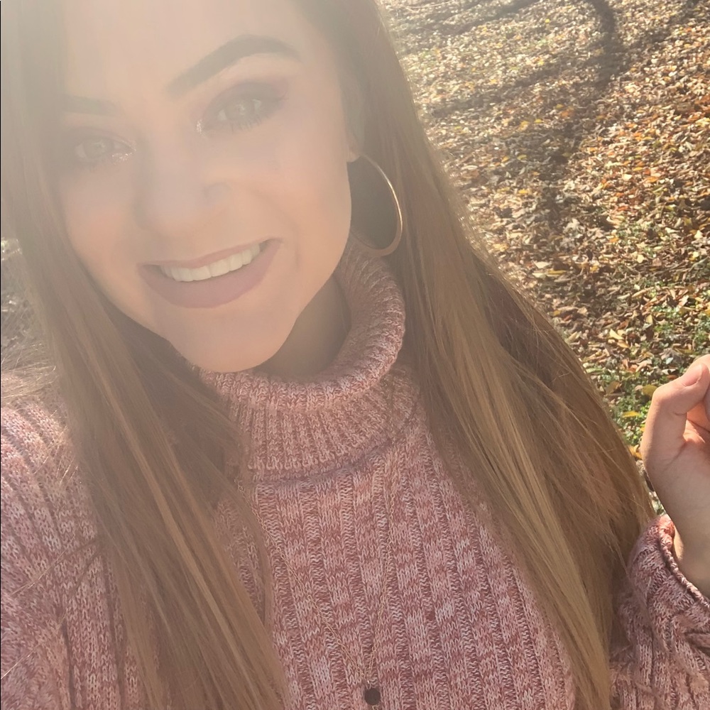 Meet your Posher, Becca
